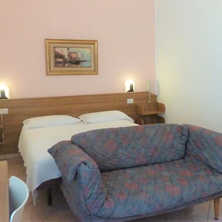 Hotel Baitone - Nature Village Malcesine Bilik gambar
