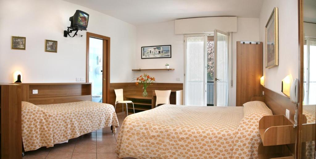Hotel Baitone - Nature Village Malcesine Bilik gambar